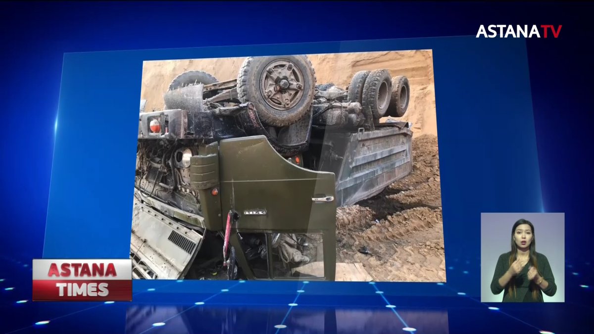 Павлодарда карьерге «КамАЗ» жүк көлігі құлап, 2 адам мерт болды