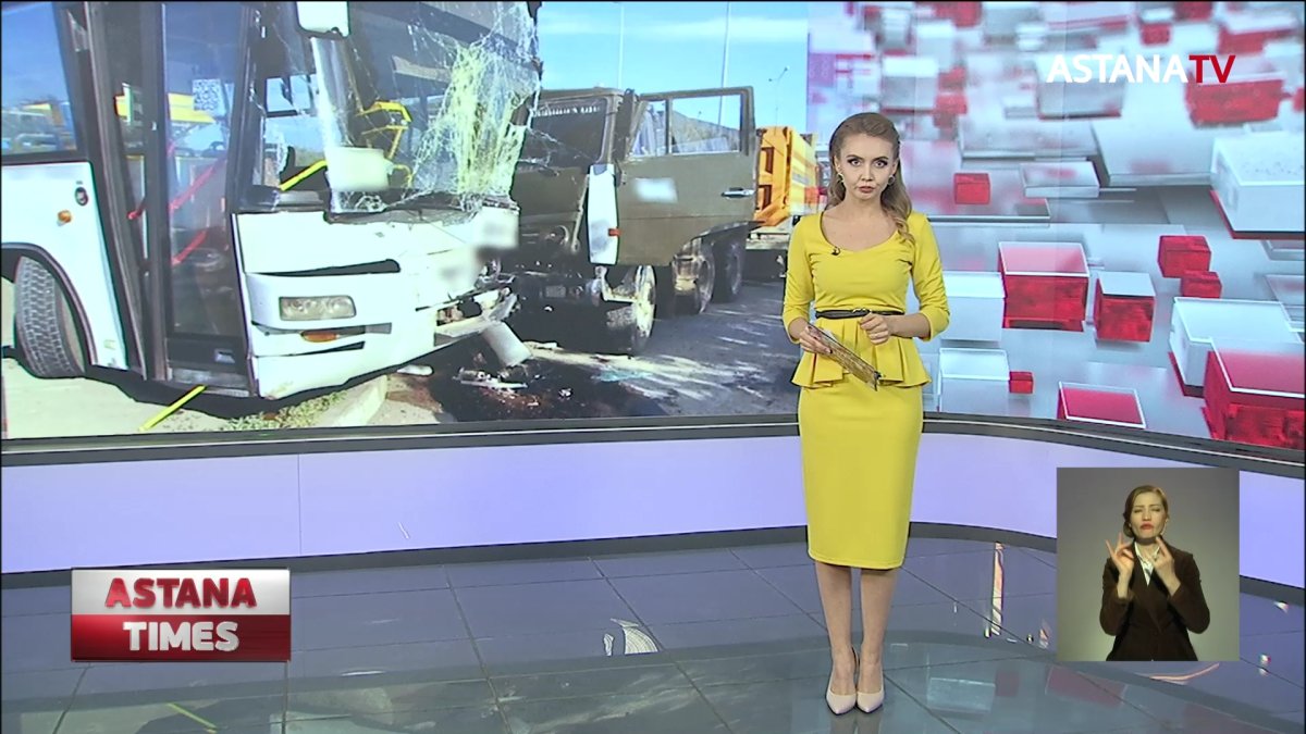 13 человек пострадали при столкновении КамАЗа и автобуса