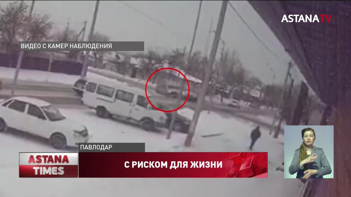 Реанимобиль с пациентом в Павлодаре попал в ДТП