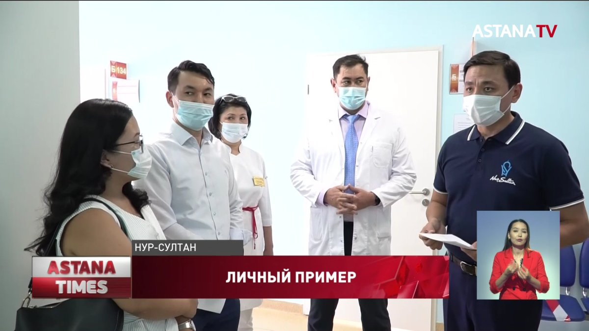 Аким столицы привился от коронавируса