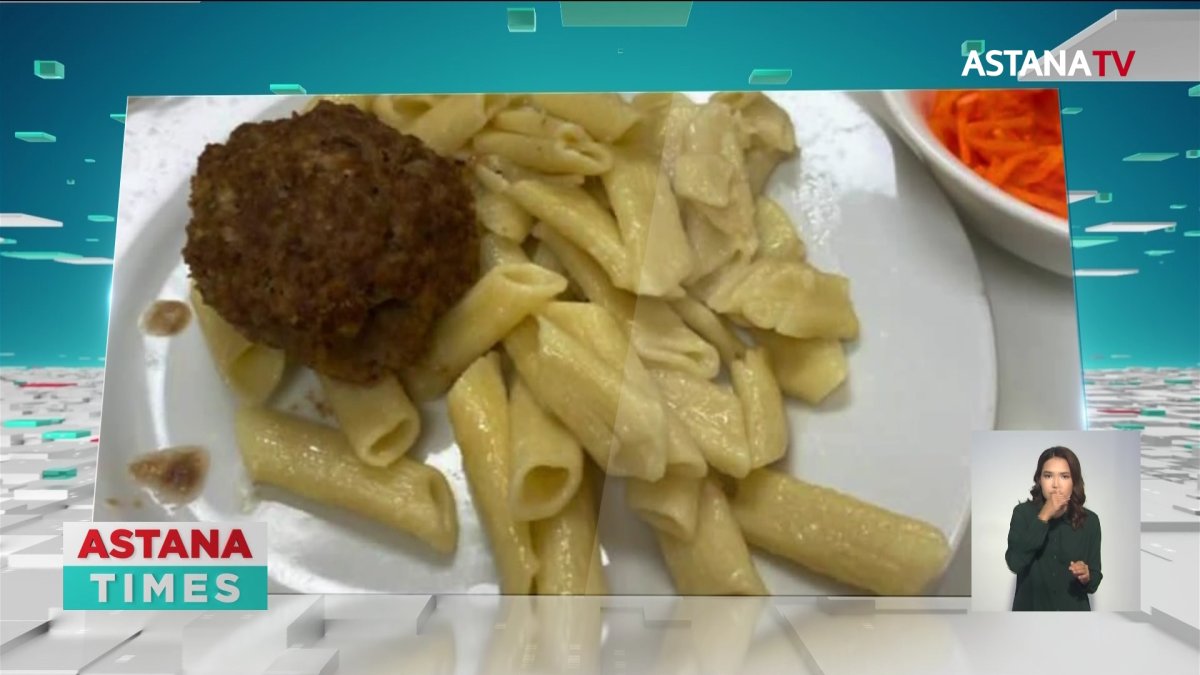 «Оқушыларға берілген тамақ ішінен тарақан мен шаш шықты», - ата-ана