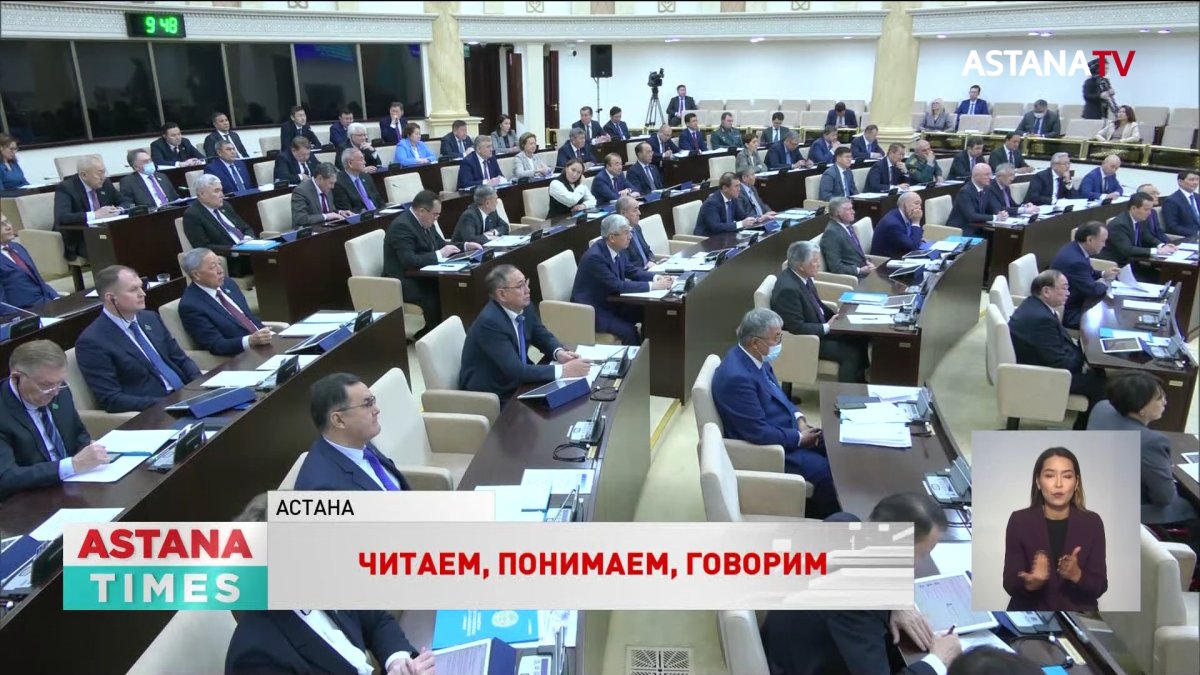 Экзамен по казахскому языку будут сдавать все ученики средних и старших классов