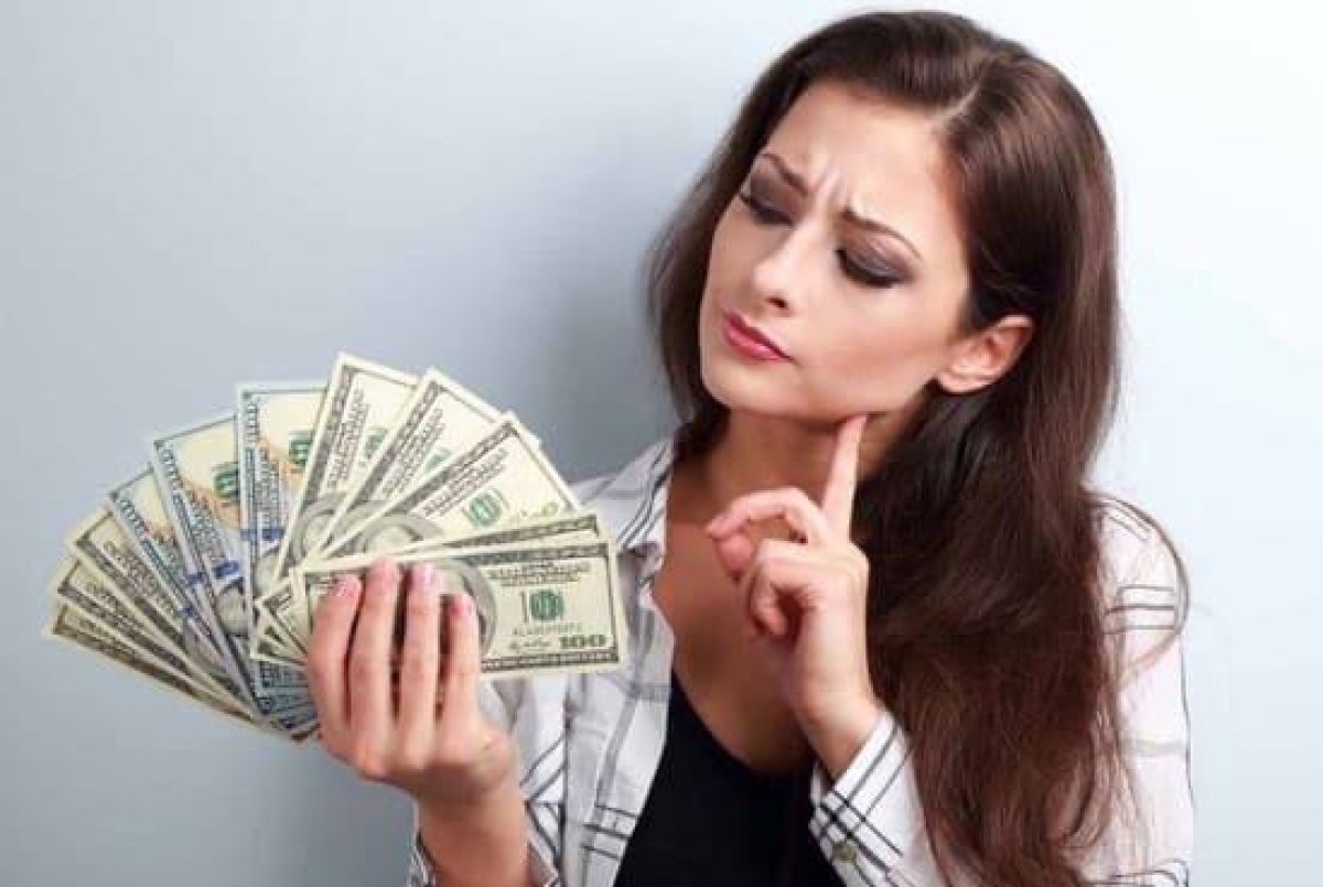 Қыздар жігіттерді өздері жинайды. Қыздар жігіттерді өздері жинайды.