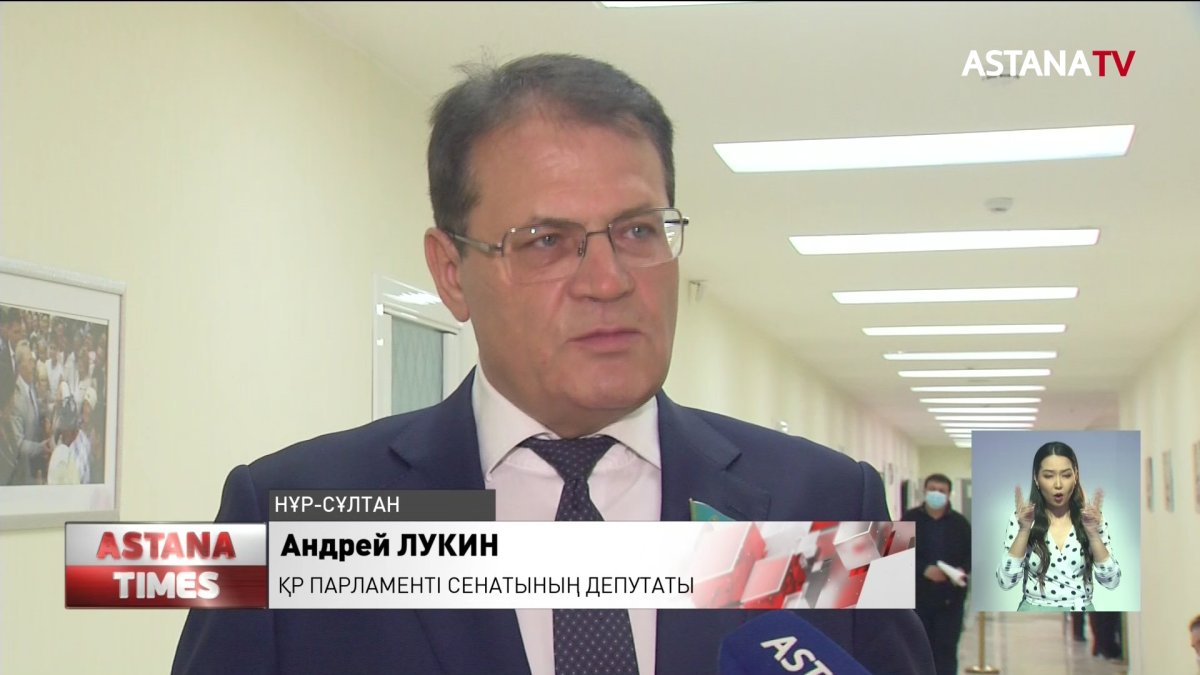 Бүлдіршінін арқалаған әке әділдік іздейді