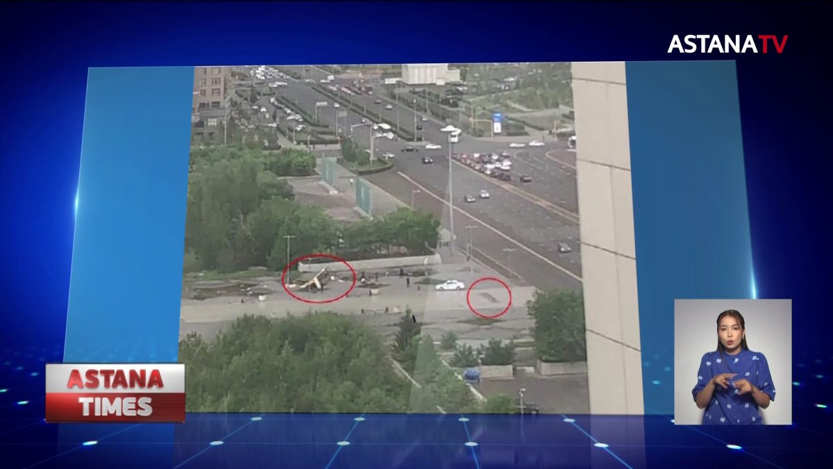 Женщину и подростка придавило металлической конструкцией в Нур-Султане