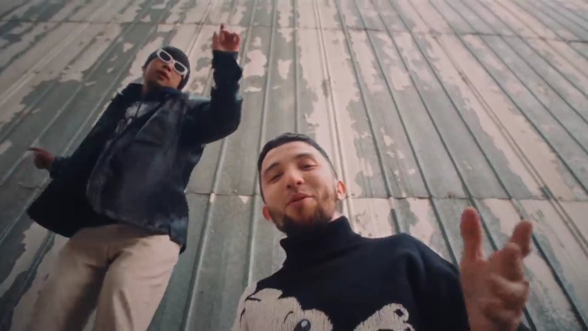 Мағынасыз әндерін "жетістік" санайтын әншілер көбейді