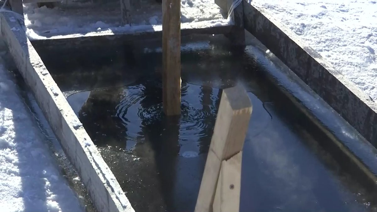 Крещенские купания начались в Казахстане
