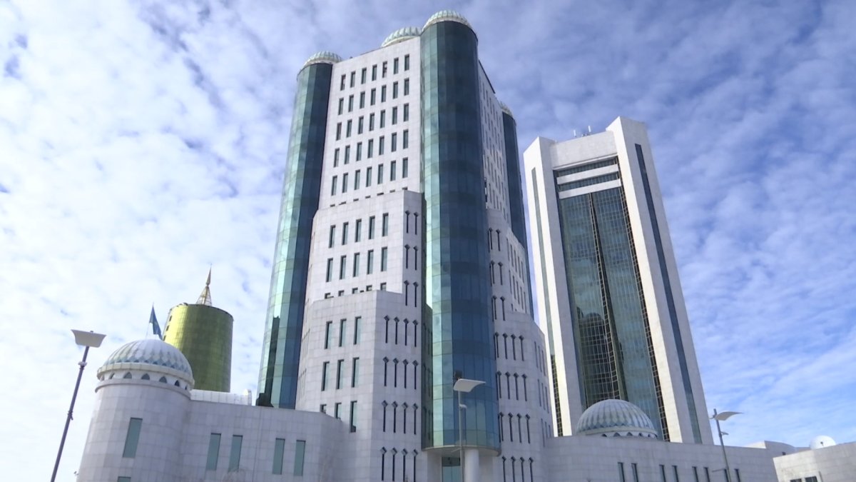 «Жаңарған Парламент мәселелерді шешуде жаңа бағыт, заң қабылдарда жаңа ой алып келеді», - сарапшы