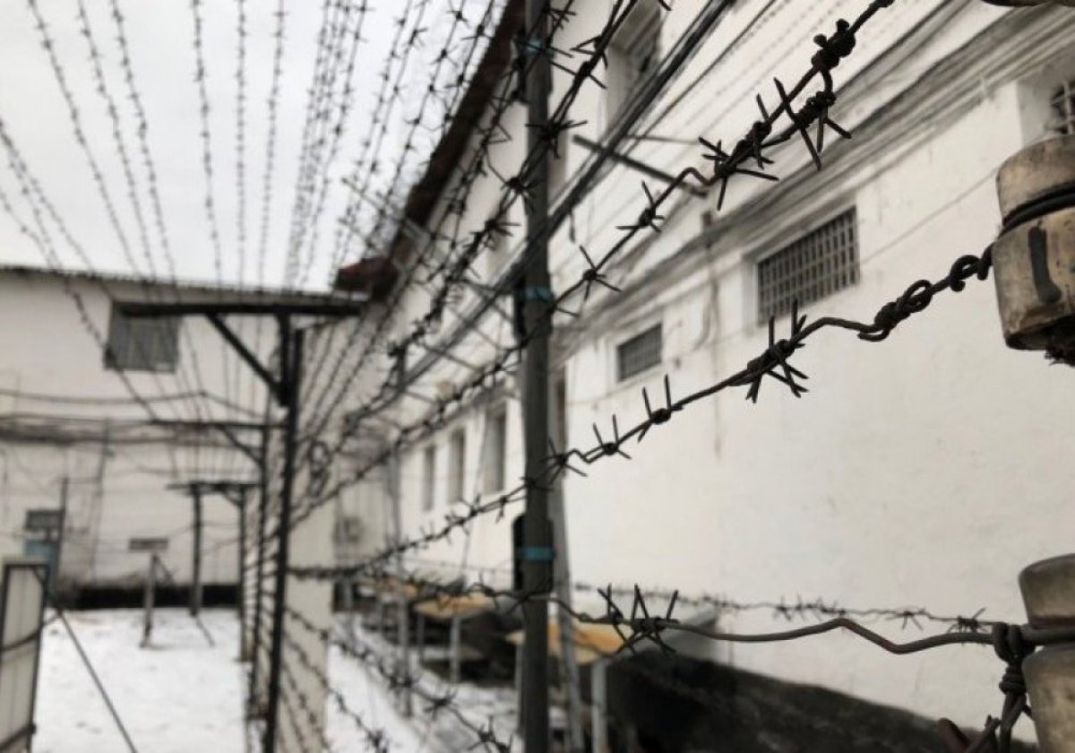 Абақтыға телефон апарған