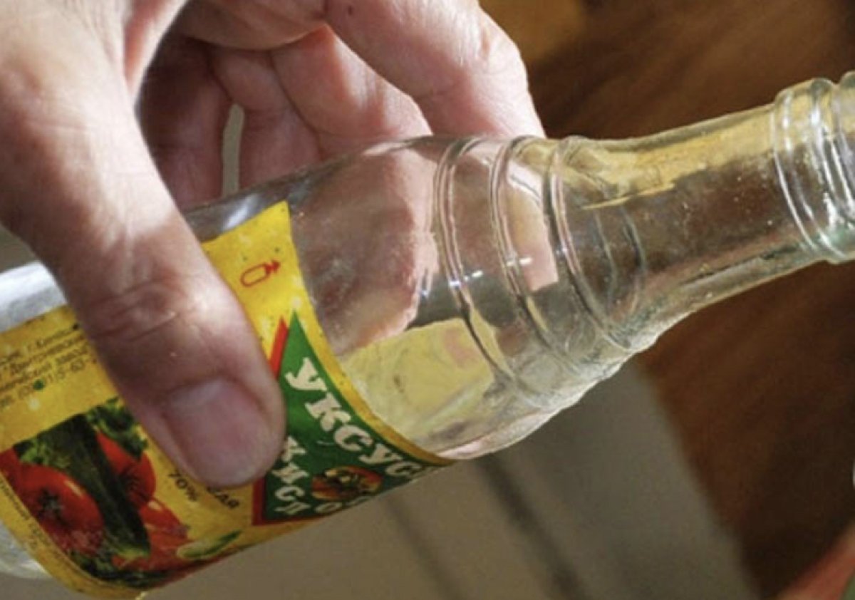 Довели? Работница школы в Туркестанской области отравилась уксусом