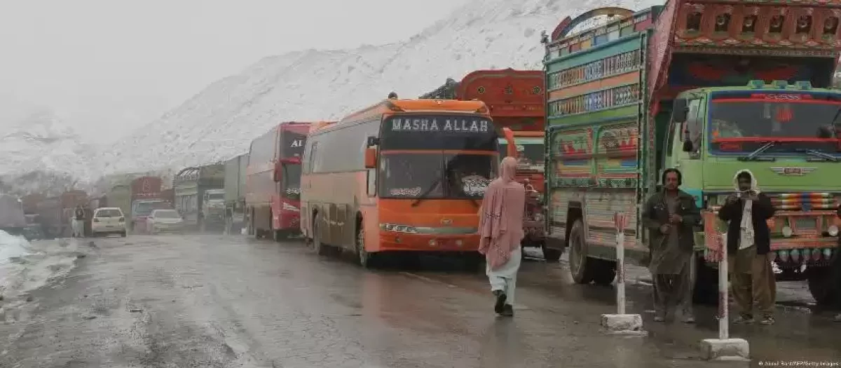Пәкістанда автобус апатқа ұшырап, 41 адам мерт болды