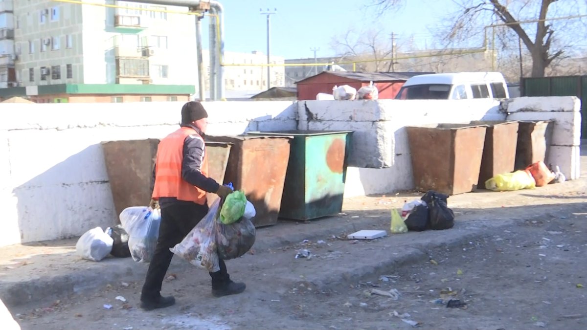 Тазалық үшін тер төгіп жүрген жандар