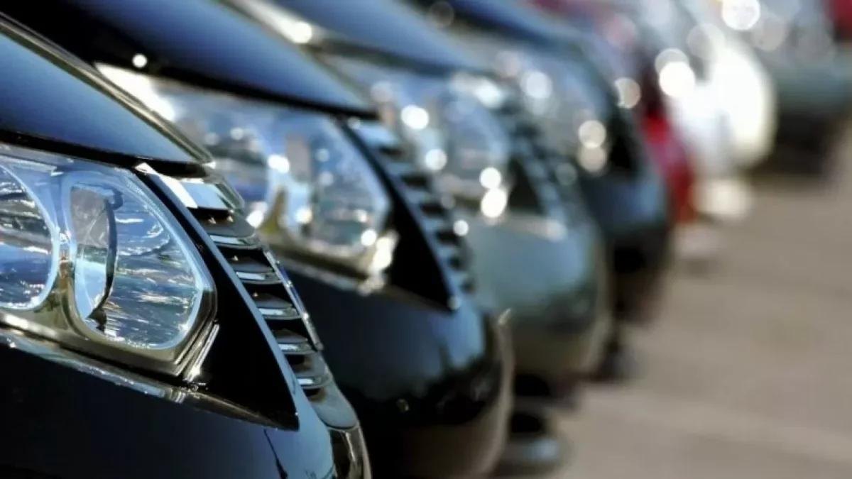 Бір апта ішінде 5,5 мыңнан астам адам шетелден жеткізілген көлігіне қазақстандық нөмір алды