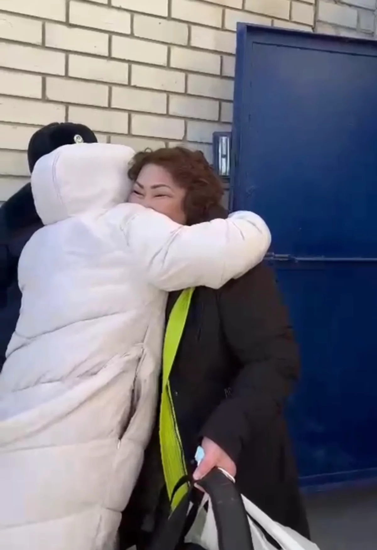 "Қақпа алдында кездесу"