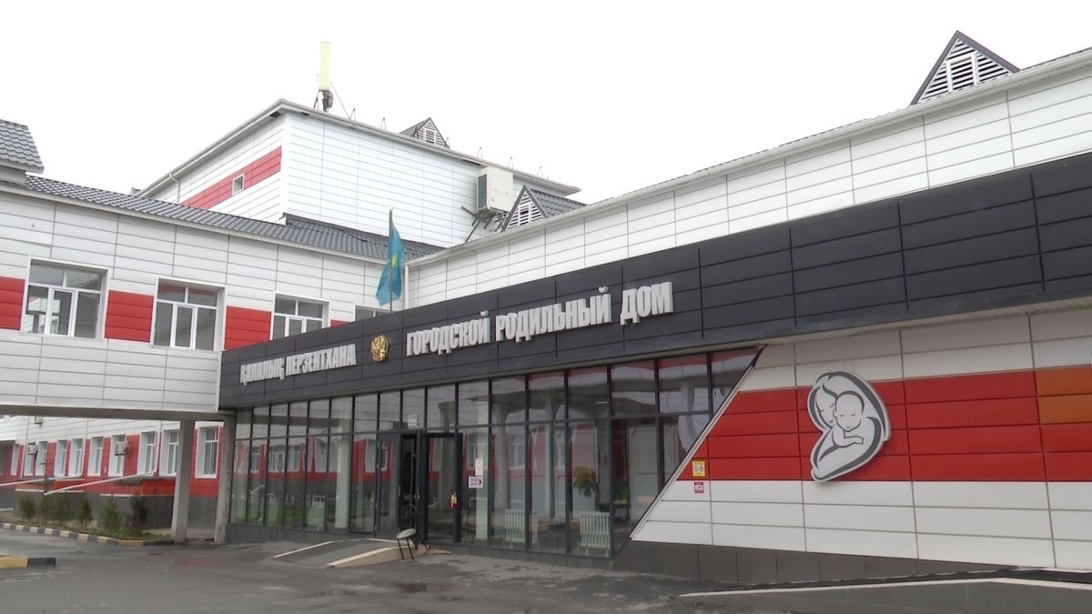 Шымкентте перзентханаға күзде босануға барған 28 жастағы келіншек әлі төсекке таңылып жатыр