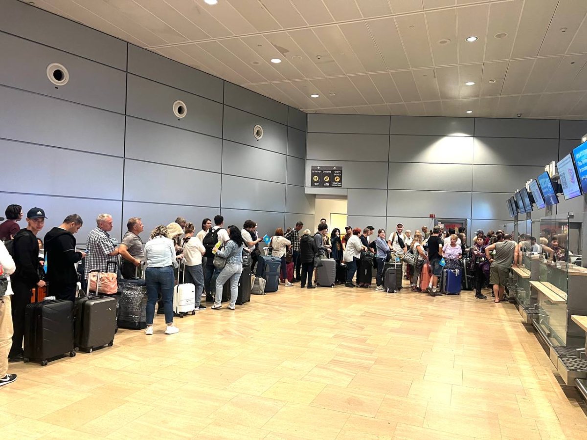 Самолет с казахстанцами вылетел из Тель-Авива