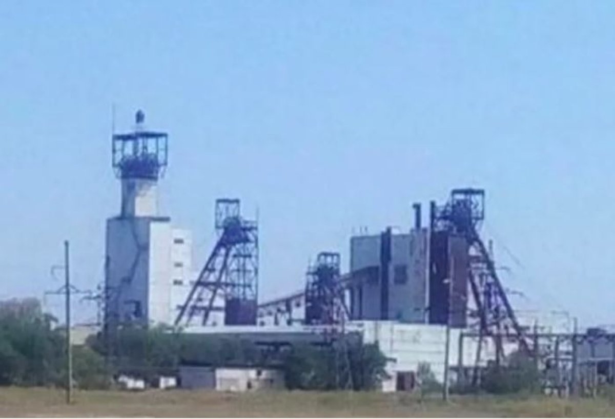 Работников шахты "Казахстанская" АМТ экстренно подняли на поверхность