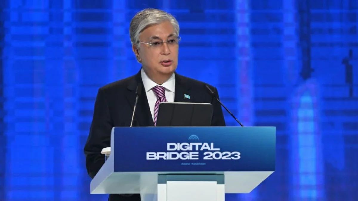 "Жасанды интеллект адамның тұрмыс салтын басқа арнаға бұрады" - Президент