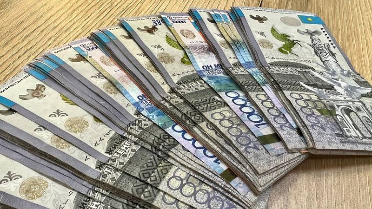 Кәсіпкерлердің банк шотынан қолма-қол ақша алу ережелеріне өзгерістер енгізілді