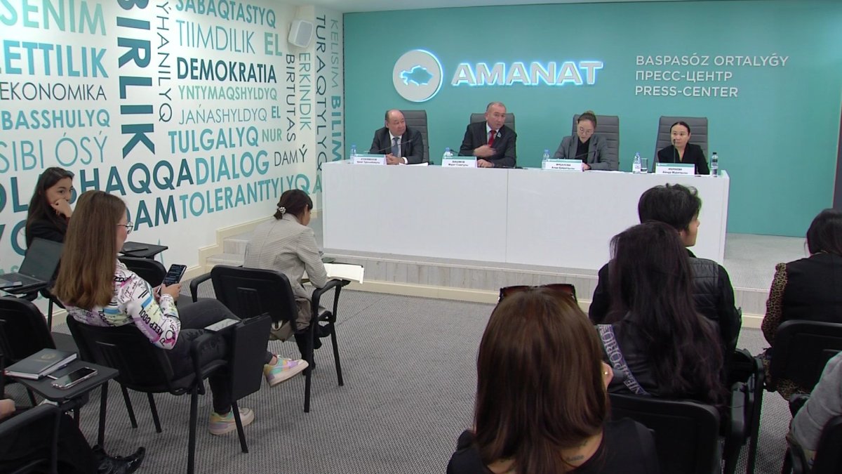 Жыл соңына дейін елден заңсыз шығарылған 180 млрд. теңге мемлекетке қайтарылады