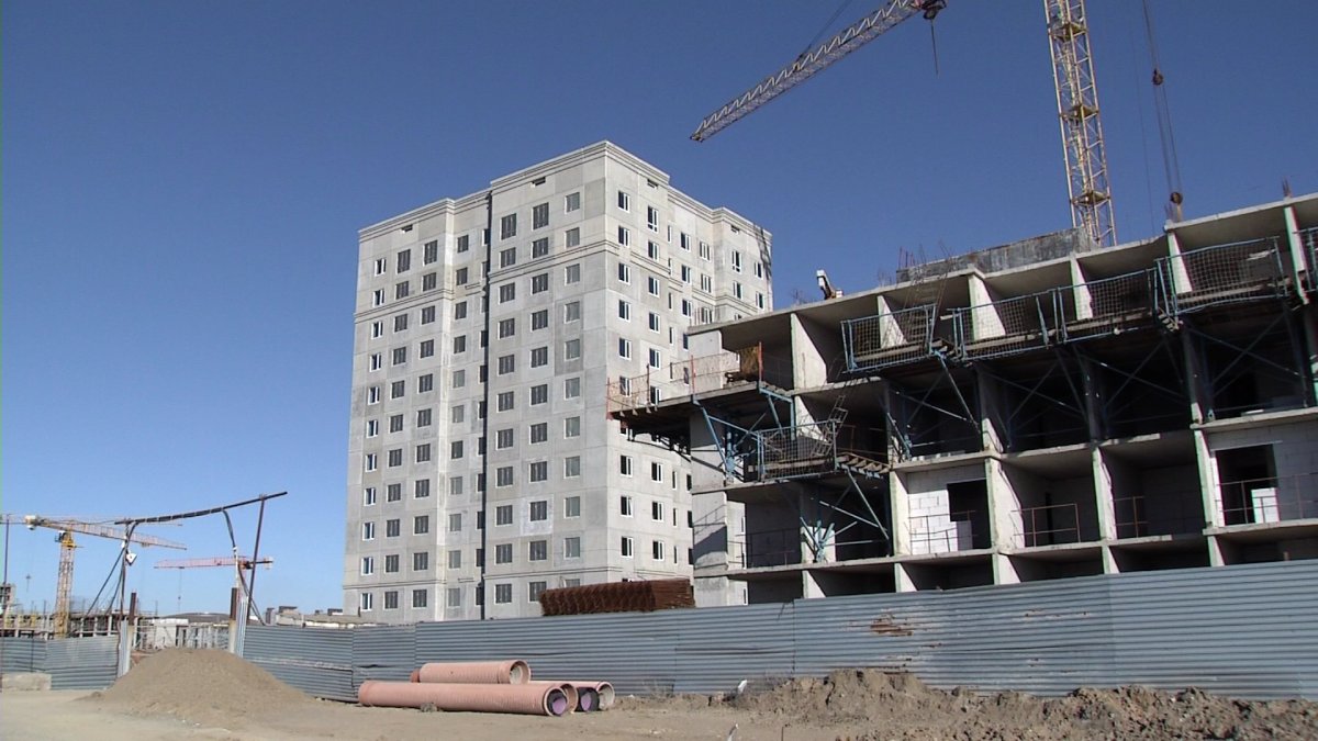 "Были зацеплены за один трос", - подробности падения альпинистов в Астане