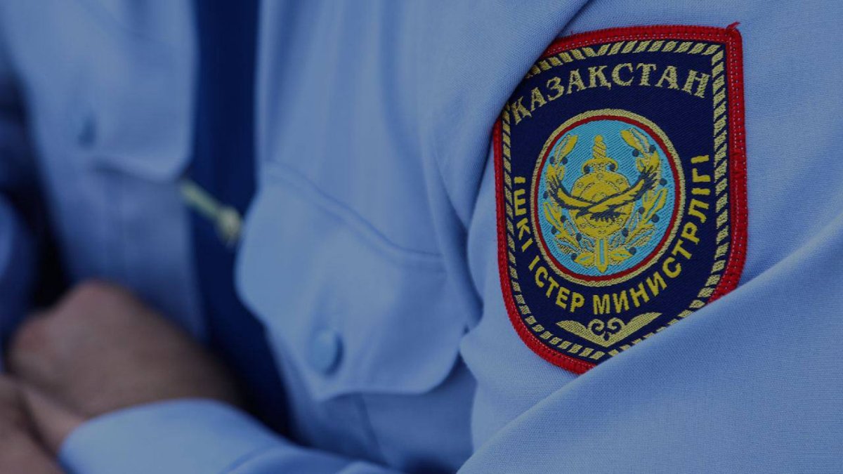 "Ударил" беременную? На полицейского начальника написали заявление в Павлодаре