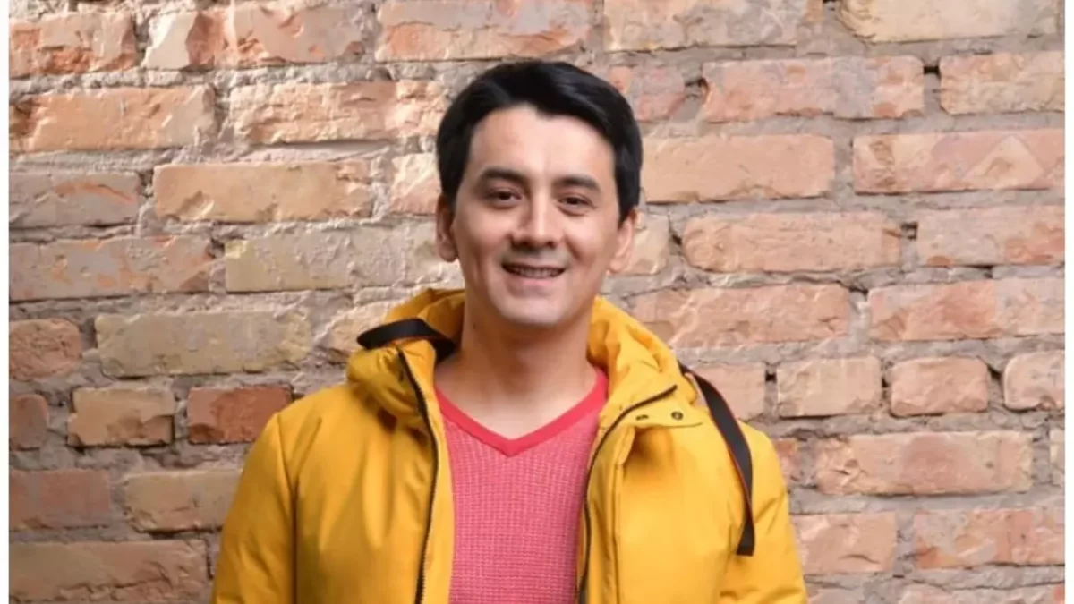 "Сұлулығына өзім таңғалам": әнші Айдар Тұрғанбек әйелін көпшілікке не үшін көрсетпейтінін айтты