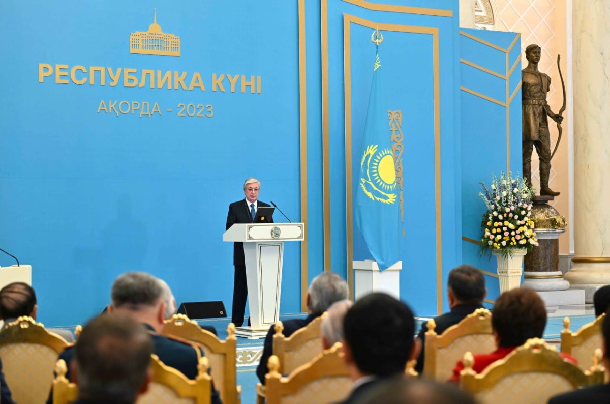 Казахстан называют колыбелью мира, - Токаев на вручении Госнаград