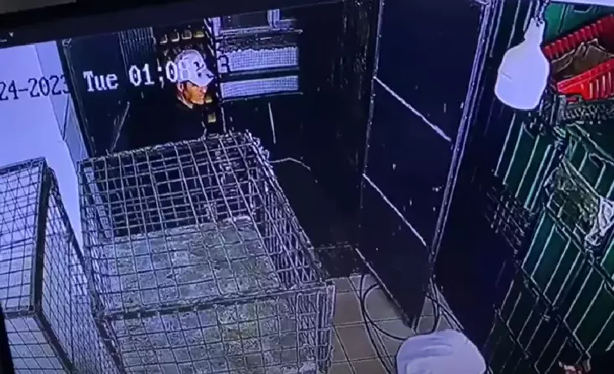 Ақтауда 34 жастағы ер адам лифт астында қалып, мерт болды