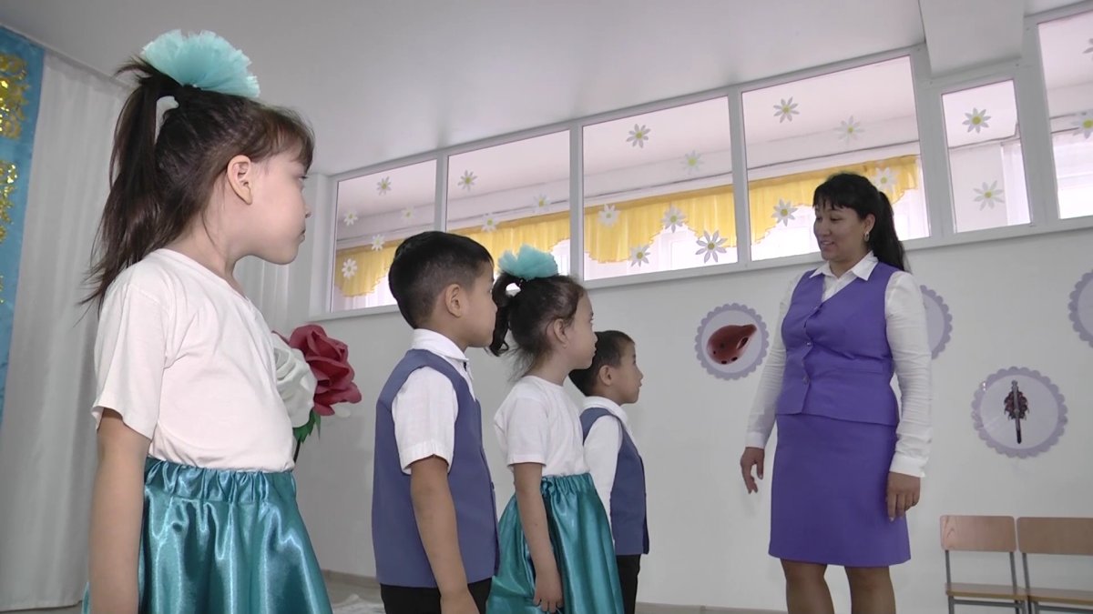 "Ұлттық мерекені ұлықтау - әрбір қазақстандықтың парызы", - мұғалім