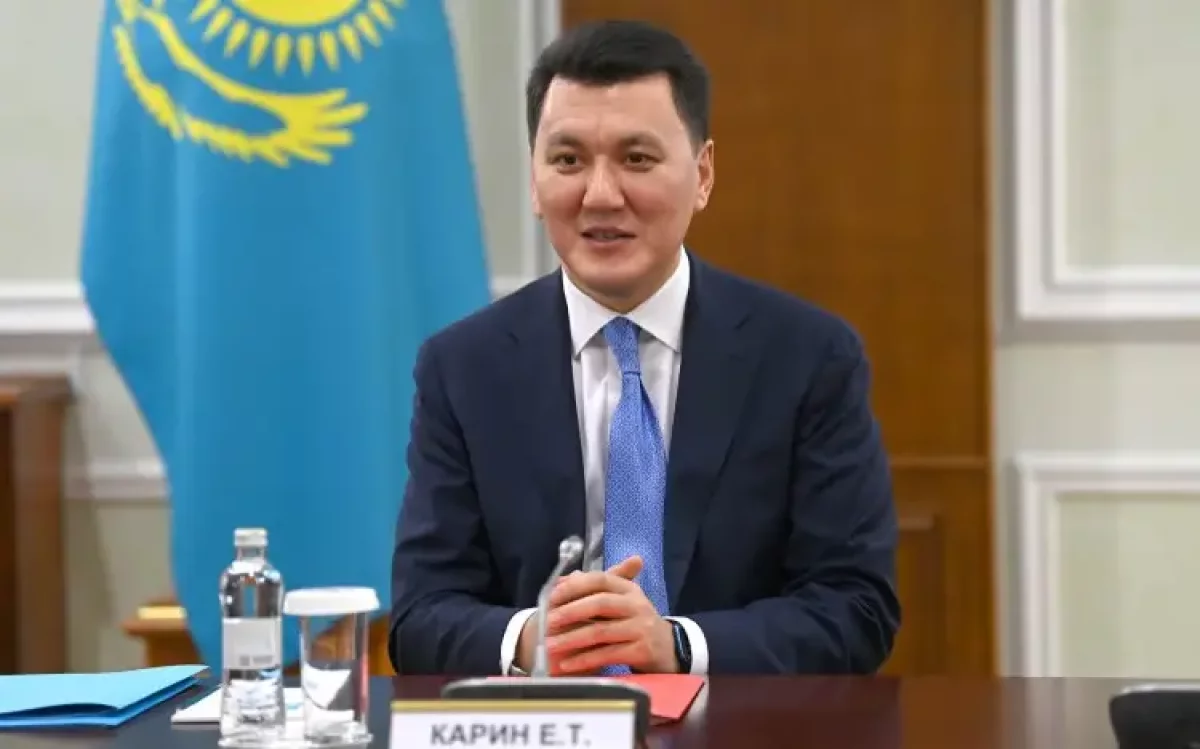 Ерлан Қарин Республика күні неліктен басты ұлттық мерекеміз екенін айтты