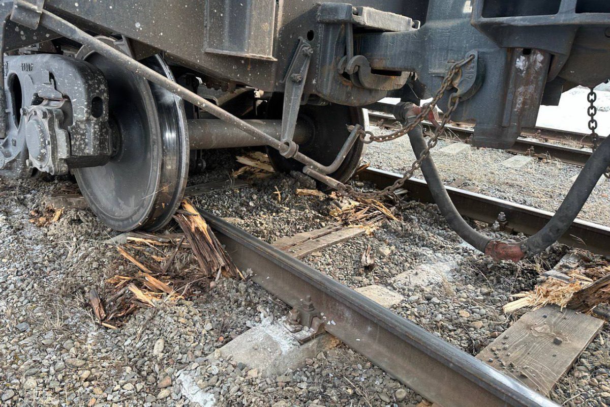 Вагоны сошли с рельсов в ВКО