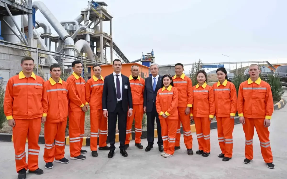 Президент «ALACEM» цемент зауытының жұмысымен танысты
