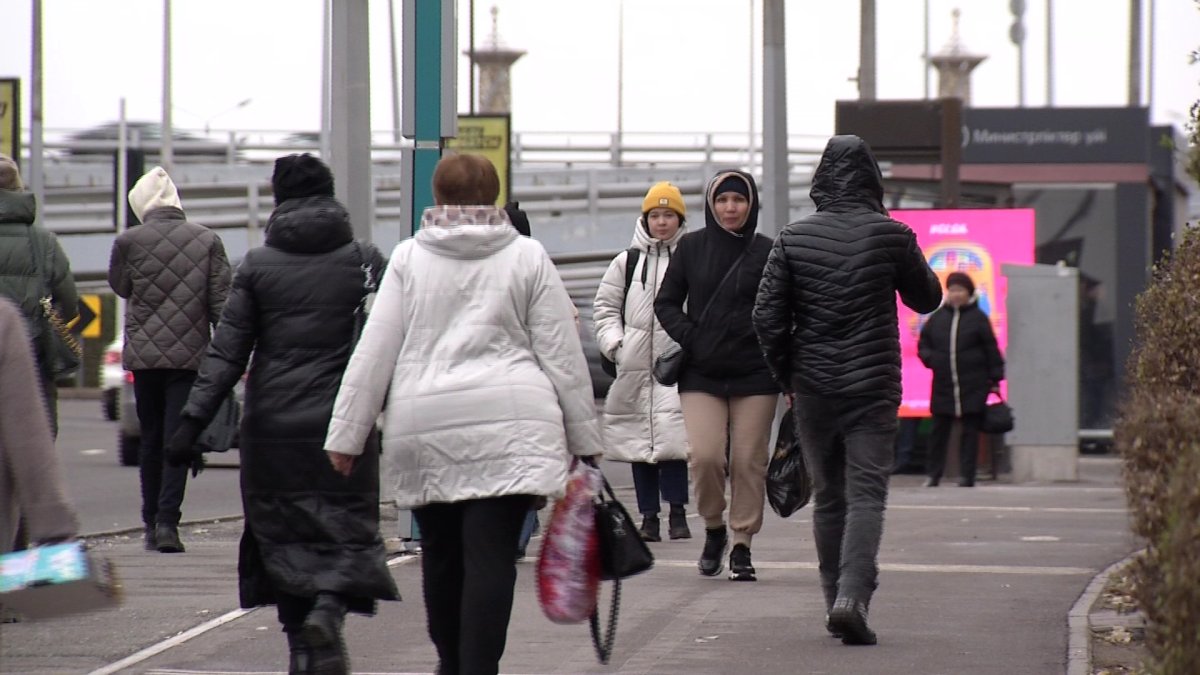 Реальную среднюю зарплату казахстанцев назвали в Бюро нацстатистики