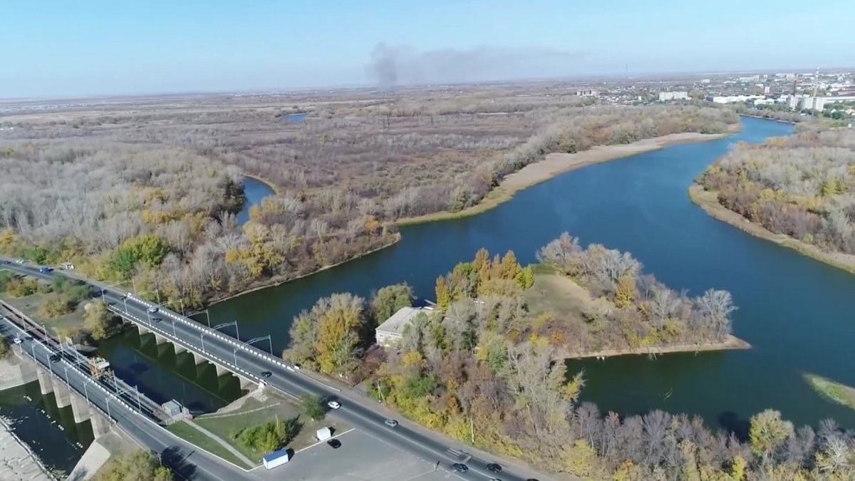 Скандал вокруг городского пляжа разгорелся в Уральске