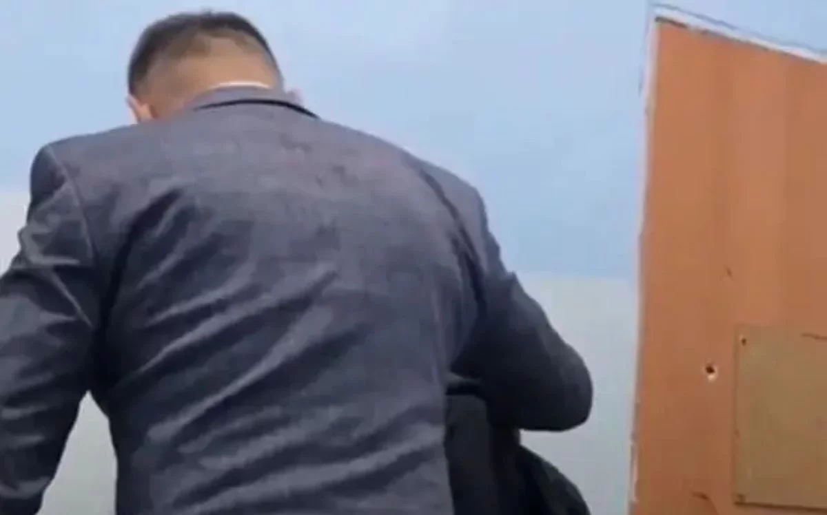 Ақмола облысында мұғалім шылым шеккені үшін 7-сынып оқушысын ұрып, жұмыстан қуылды