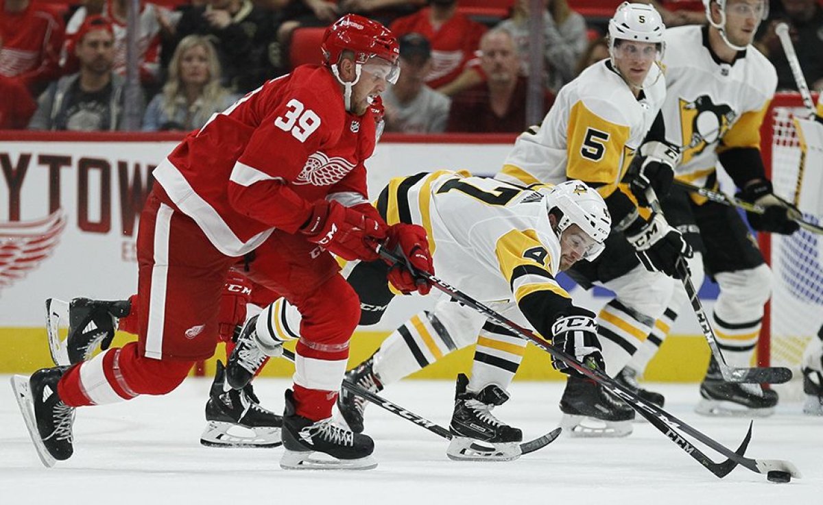 Ужасная трагедия в Англии. Экс-игрок НХЛ умер из-за страшного пореза во время матча