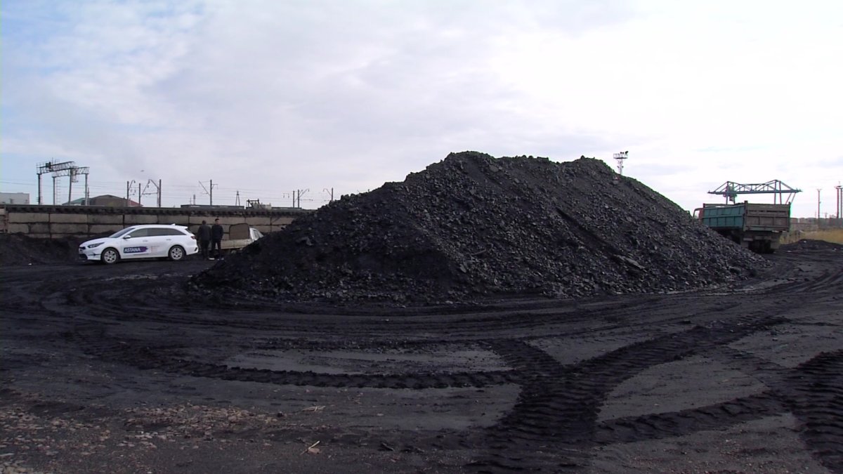 Астанада көмір қоймаларында отын жеткілікті