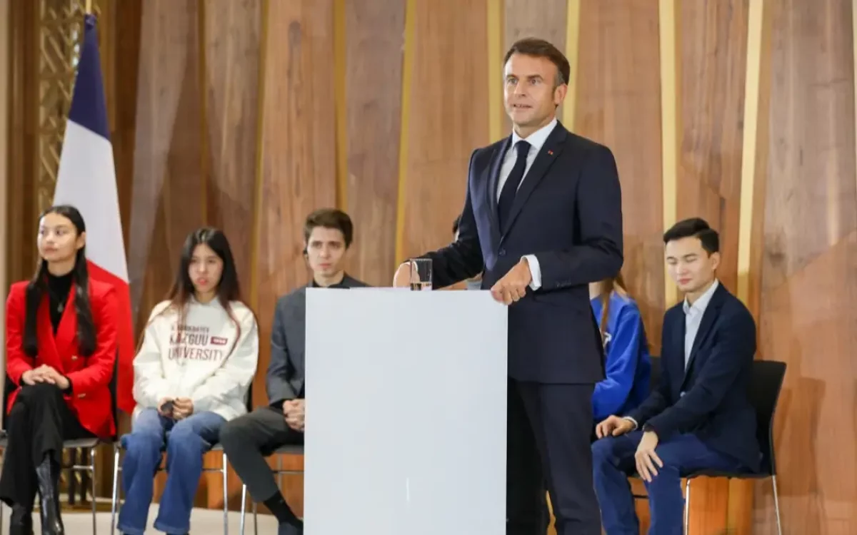 "Көршіңіз тұрақсыз болса, экономикалық тұрақтылықты сақтау қиындайды",- Франция президенті