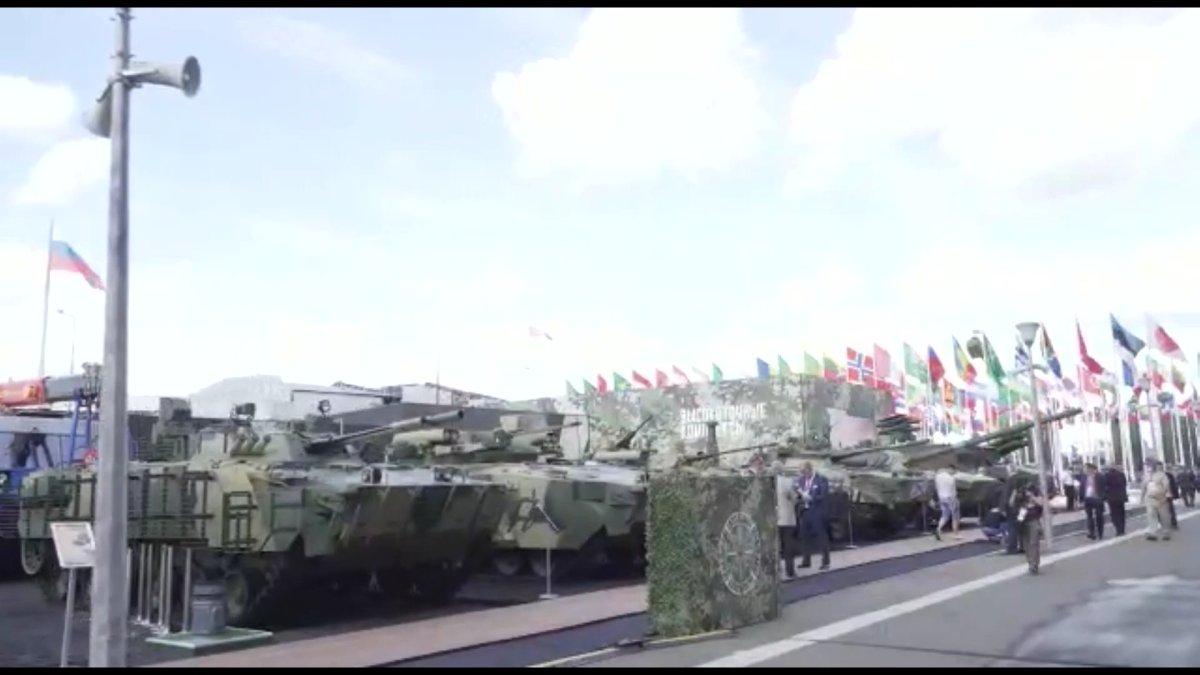 Громкое дело о хищениях на закупках военной техники расследуют в Казахстане