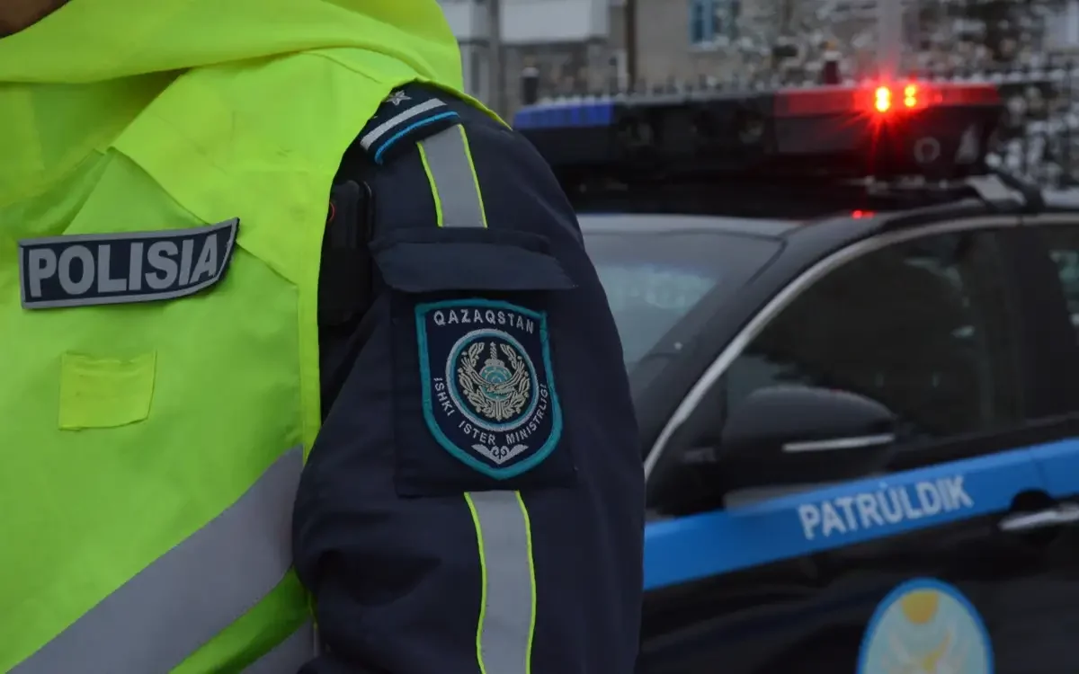 Шымкентте жол ережесін бұзған жүргізуші полицейлерге 1 млн теңге пара ұсынды