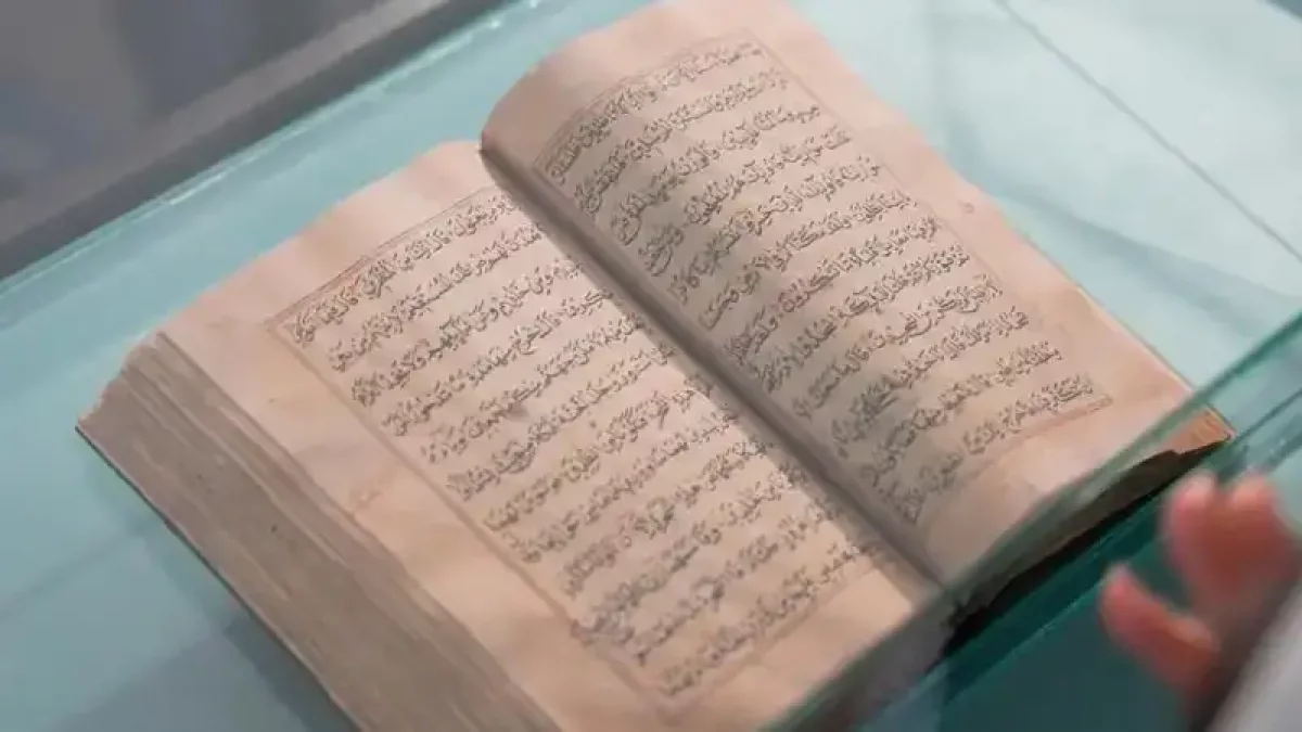 Кенесары ханның Құраны Қожа Ахмет Ясауи кесенесіне тапсырылды