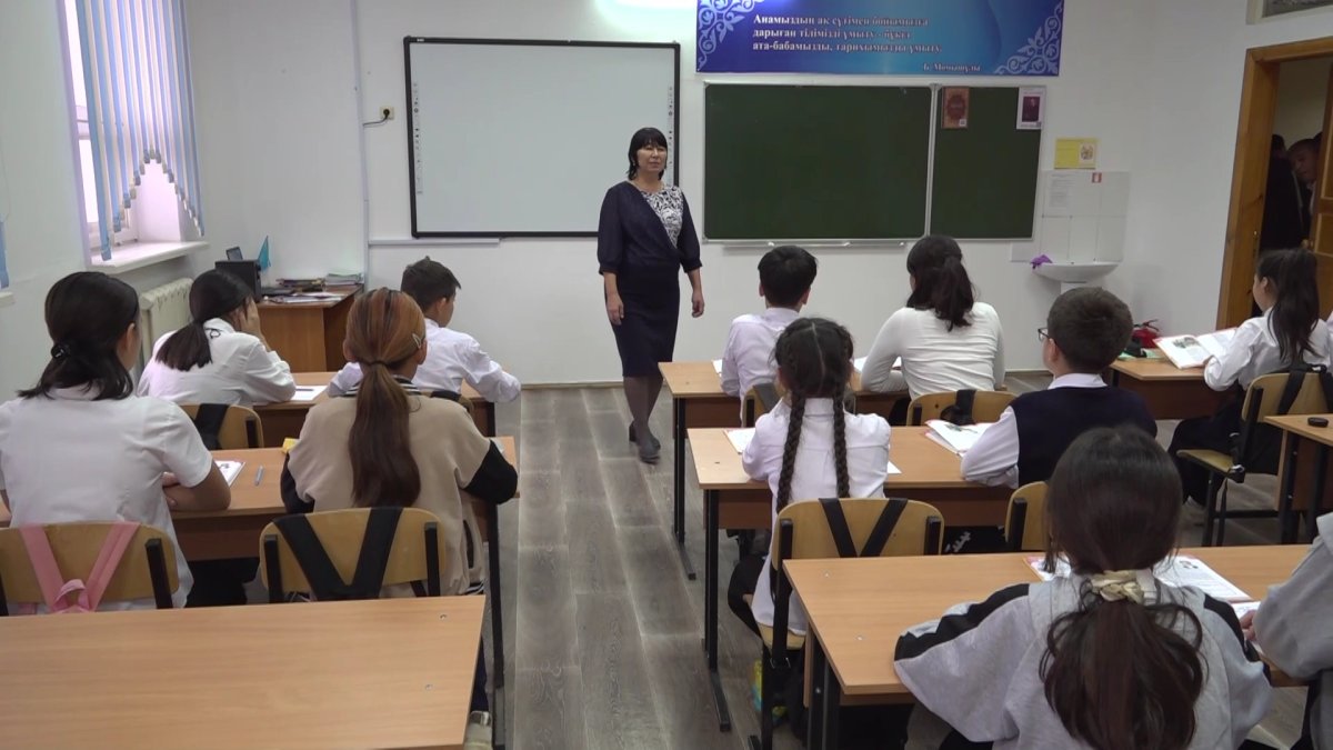 Елімізде 2026 жылға дейін 740 мың орындық 369 мектеп салынады