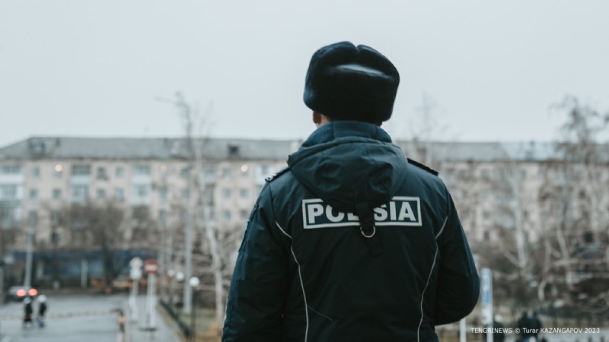 Өскеменде 25 жастағы жігітті өлтіріп кетті