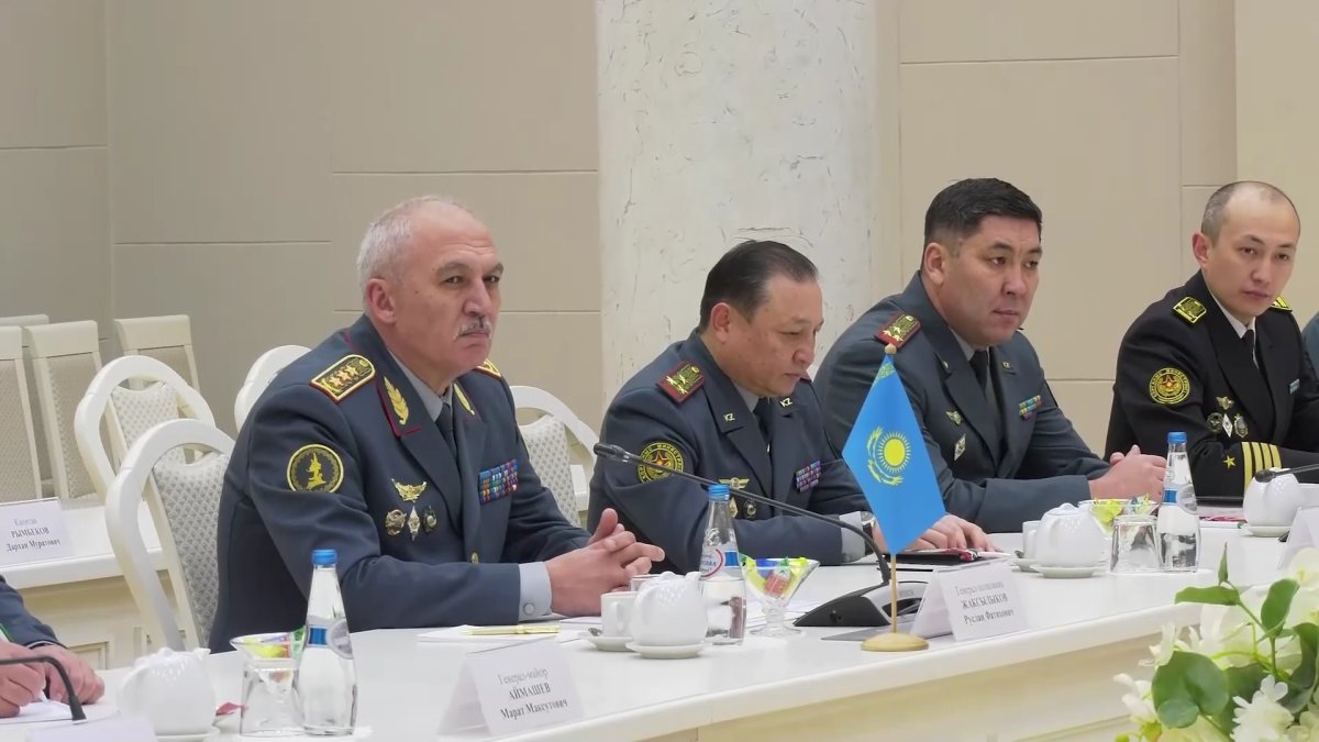 Министры обороны Казахстана и Беларуси подписали план военного сотрудничества на 2024 год