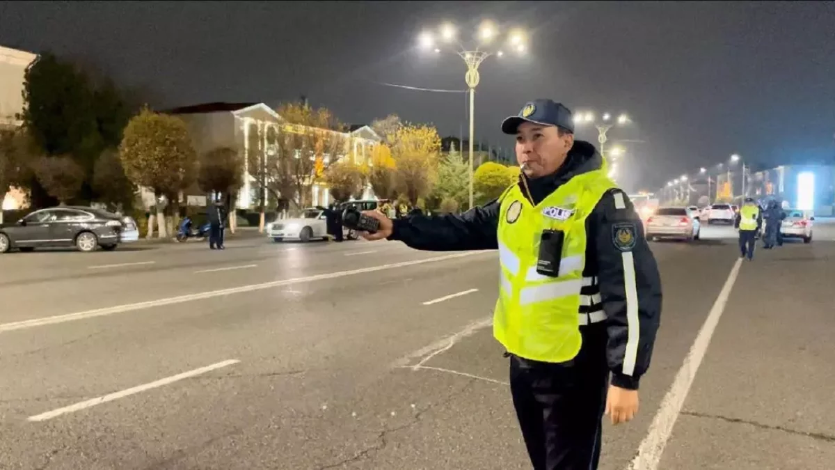 Жамбыл облысында 4 жасар баланың басы көліктердің арасына қысылып қалды