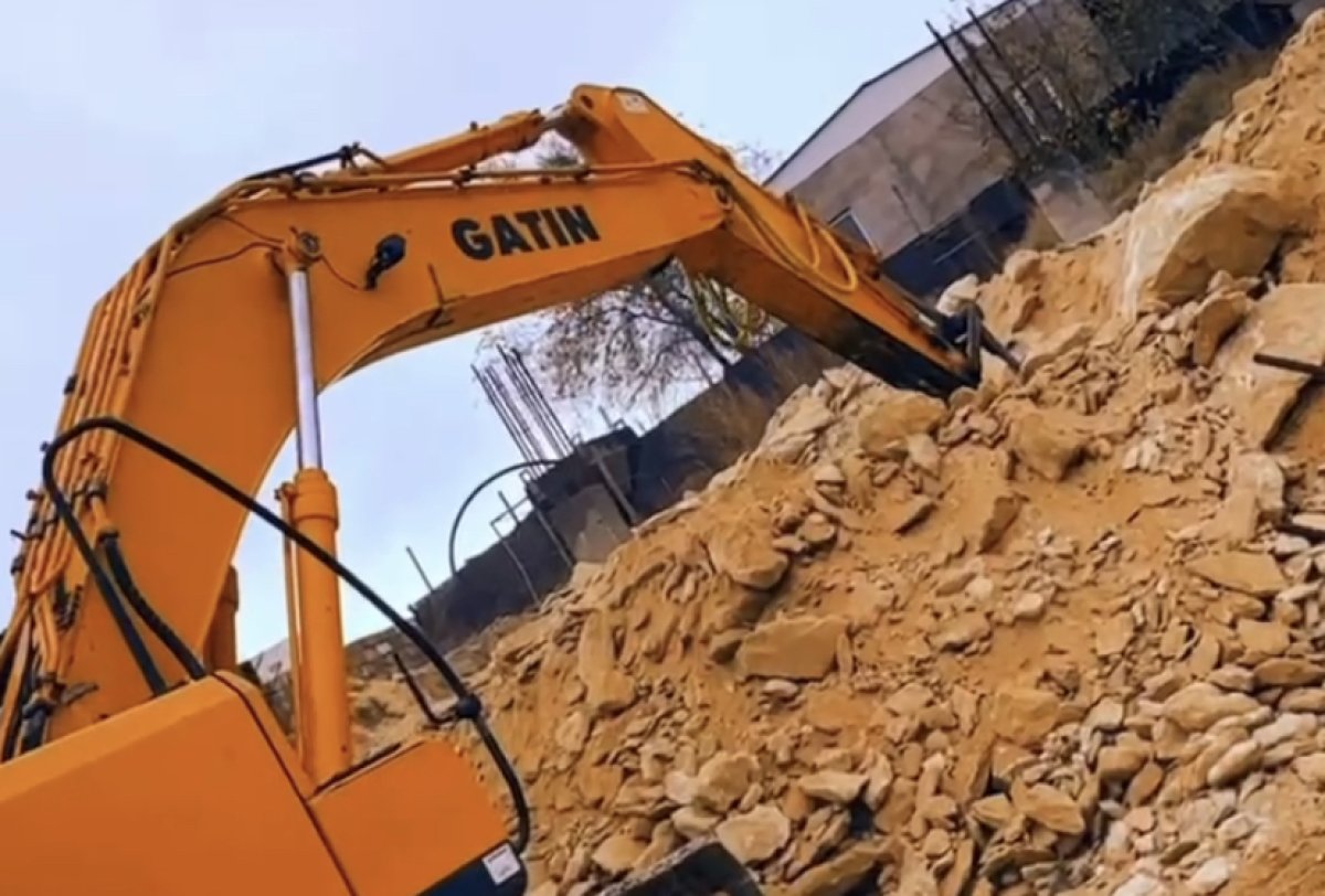 Строящийся ЖК снесли в Актау