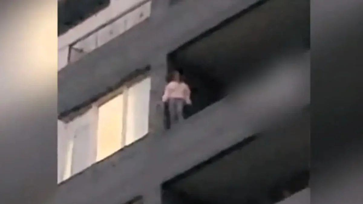 Шымкентте 11-қабаттан секіріп өлмек болған қыз құтқарылды