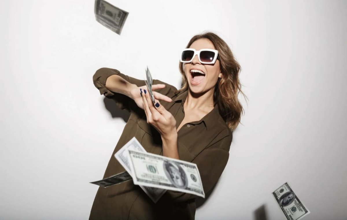 Рыбы, не сорите деньгами, Козероги, берегите нервы: советы звёзд на 28 ноября