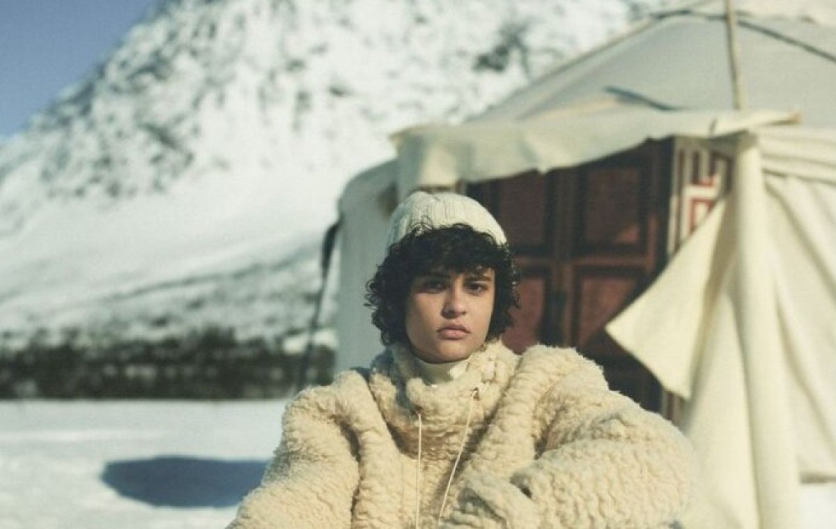 Казахская юрта украсила страницу мирового бренда одежды